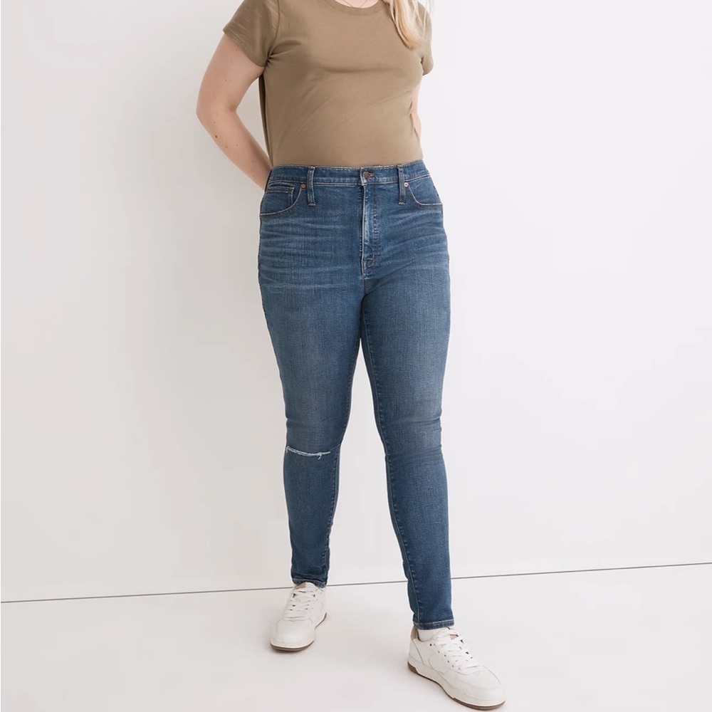 Madewell 10” high rise skinny jeans foregate wash knew rip edition